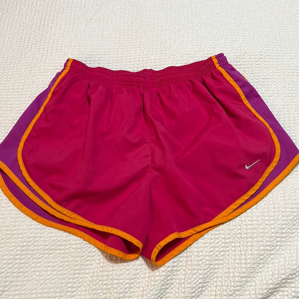 Nike Women’s Large Athletic Shorts
